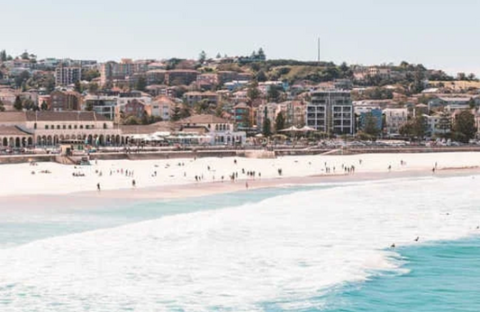 How to Wear a Hair System as a Swimmer or Surfer in Australia